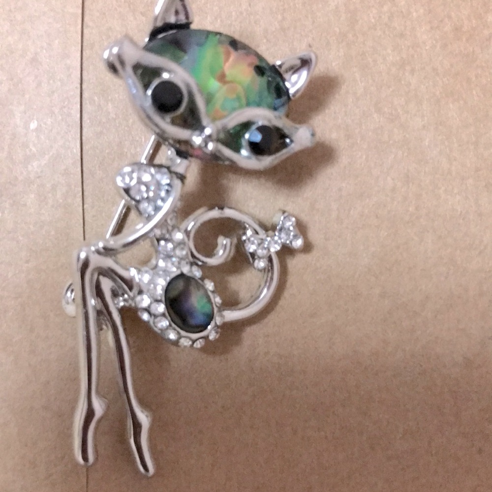 What’s New, Pussy Cat? Silver Tone Abalone Pussy Cat NWOT